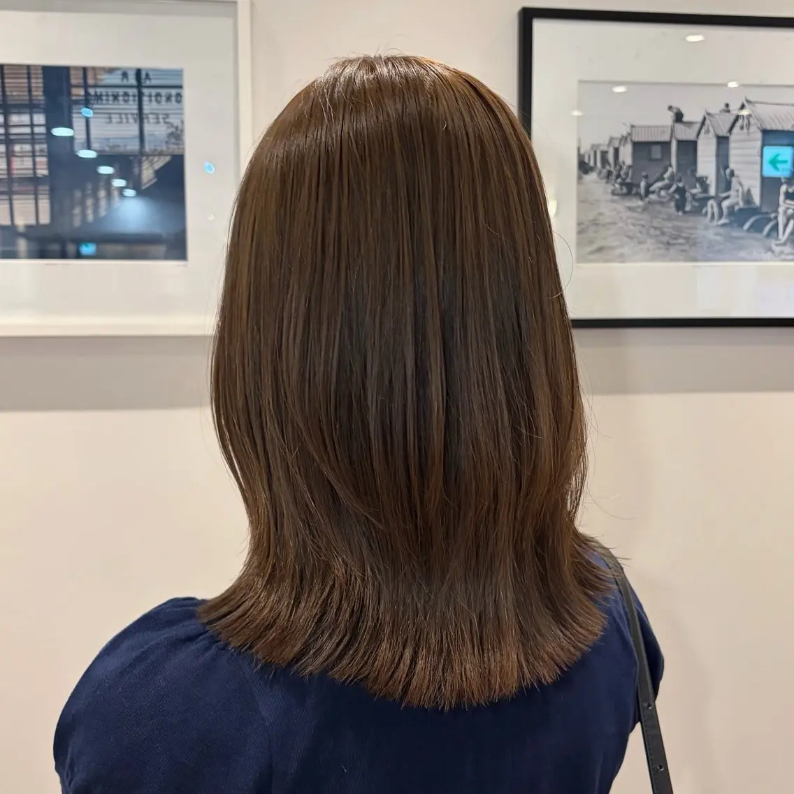 ミディアム くびれヘア レイヤーカット カット ヘアカラー 透け感カラー/レイヤ ーAI🪽🩵のヘアスタイル