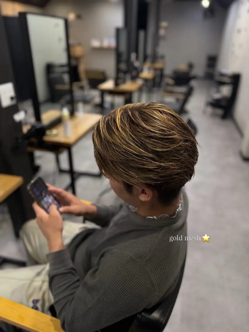 カラー デザインカラー ハイライトカラー ヒナ .のヘアスタイル