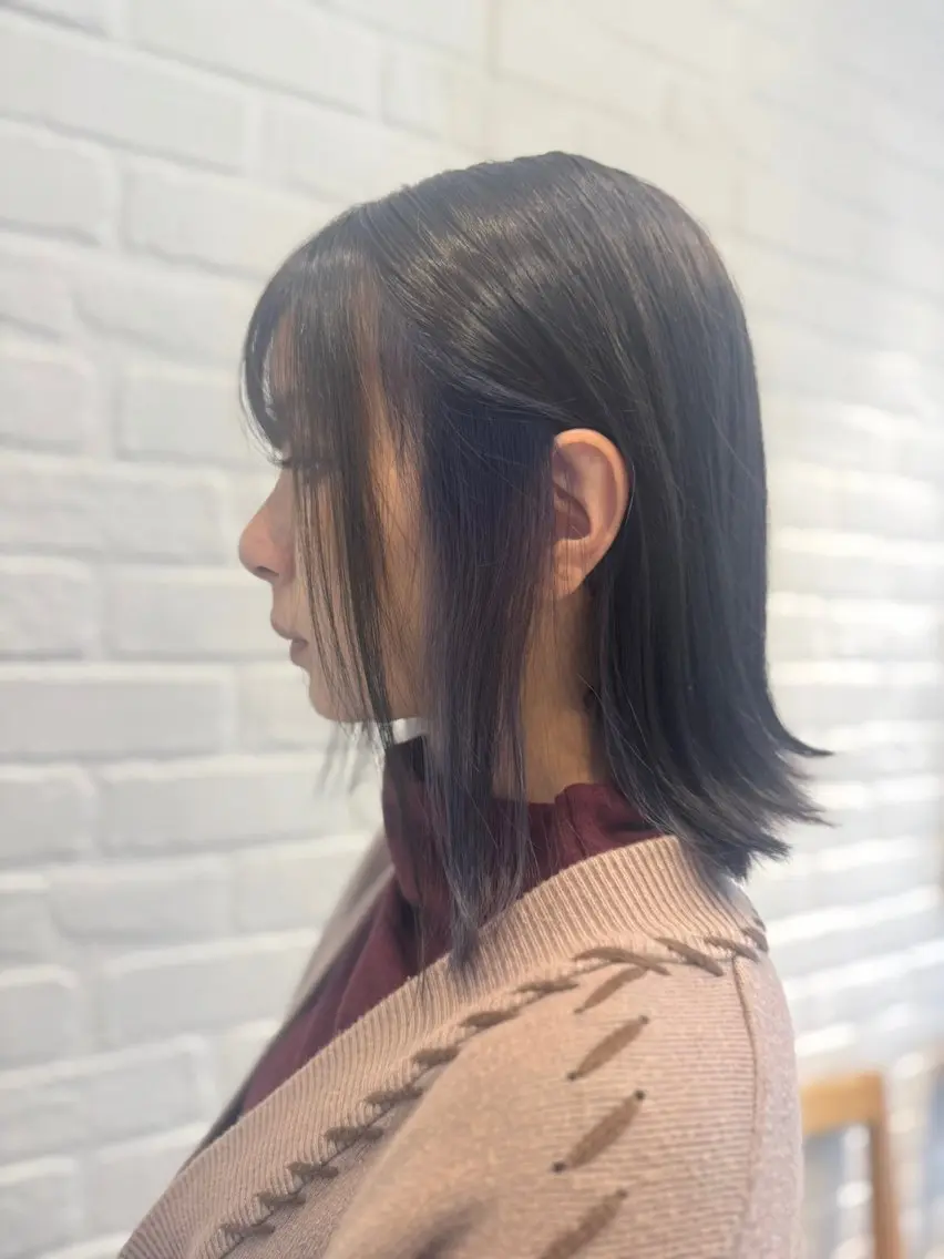カラー 黒髪 ブルーカラー ブルーブラック カラーお任せ下さい ✨️おかだまなみのヘアスタイル