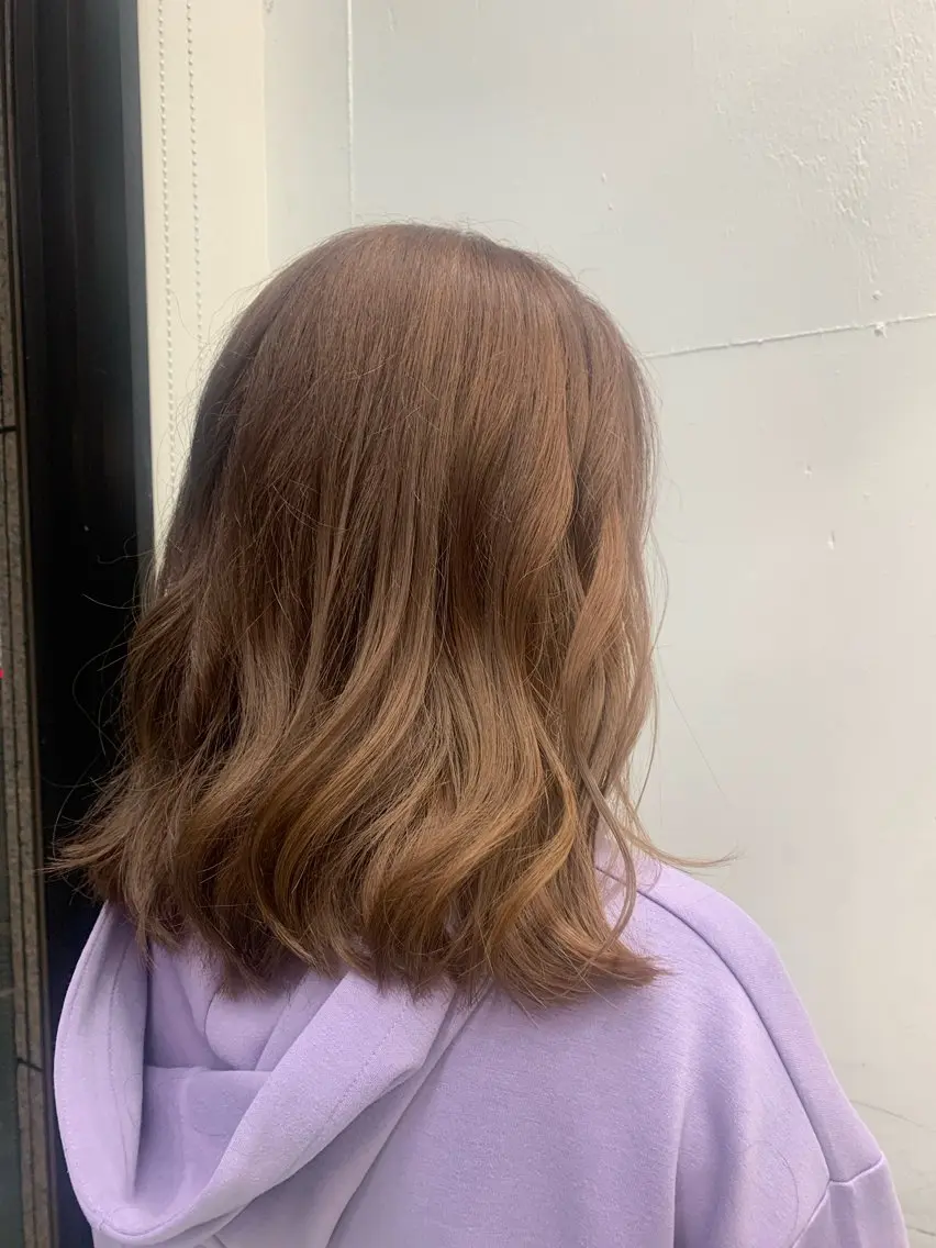 セミロング カラー ベージュカラー ブリーチ ダブルカラー WILL西宮野崎琴水 /透明感カラーのヘアスタイル