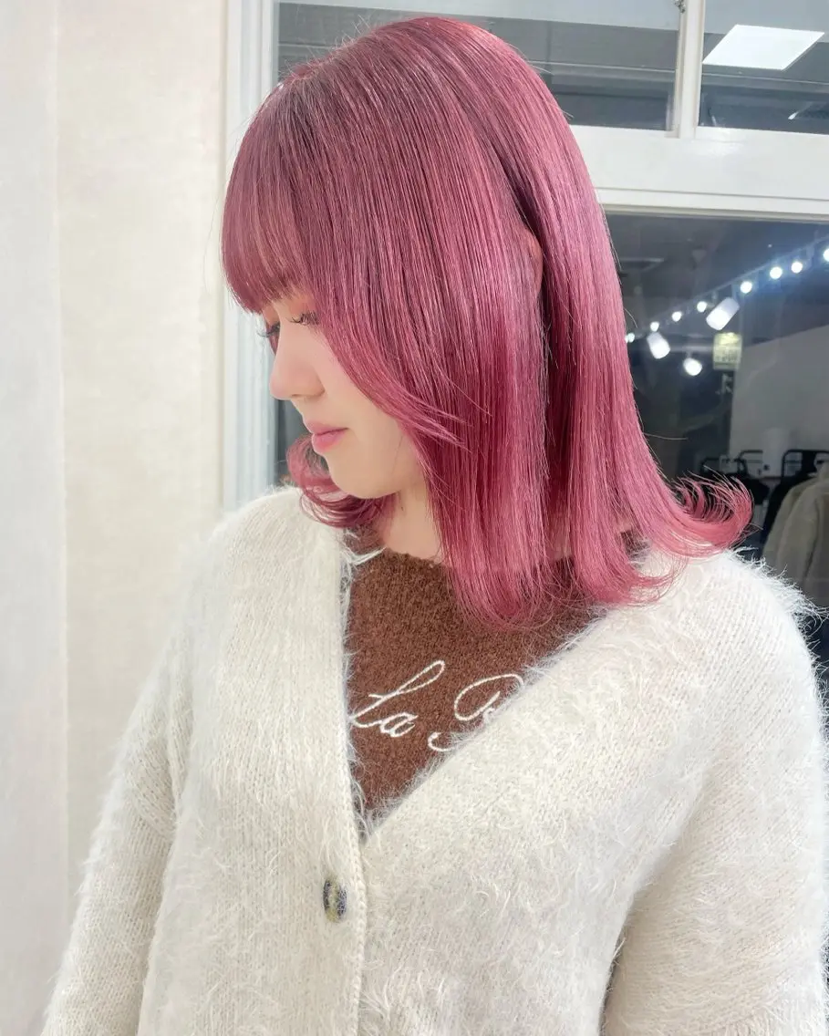 セミロング カラー ブリーチ ピンクカラー mir MIYUのヘアスタイル