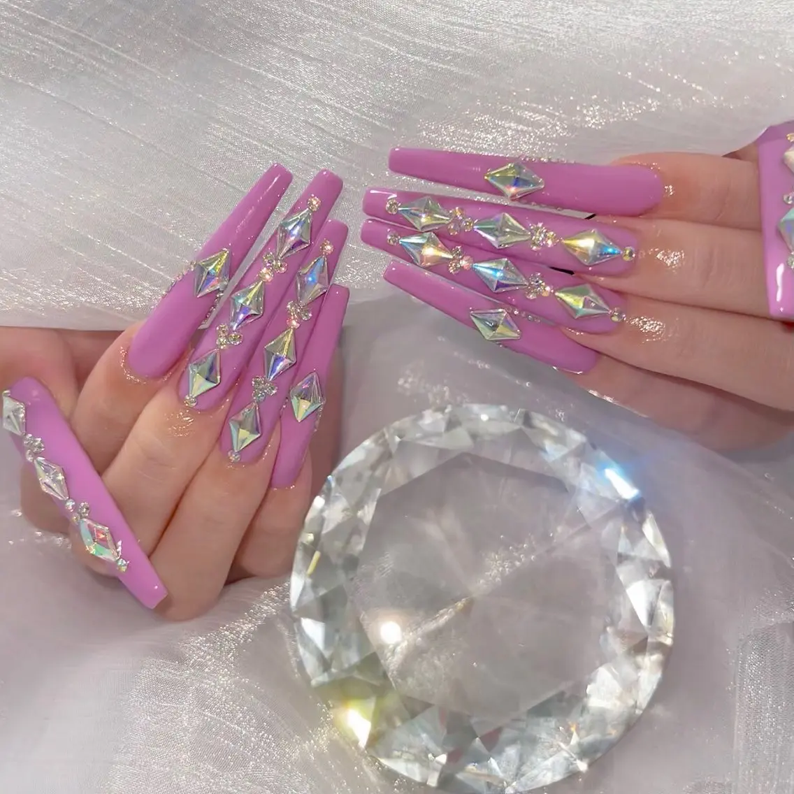 ネイル オーロラネイル 長さ出し フラッシュネイル フレンチネイル ジェルネイル ハンドネイル ハンドケア CiCi Nail Salonのネイルデザイン