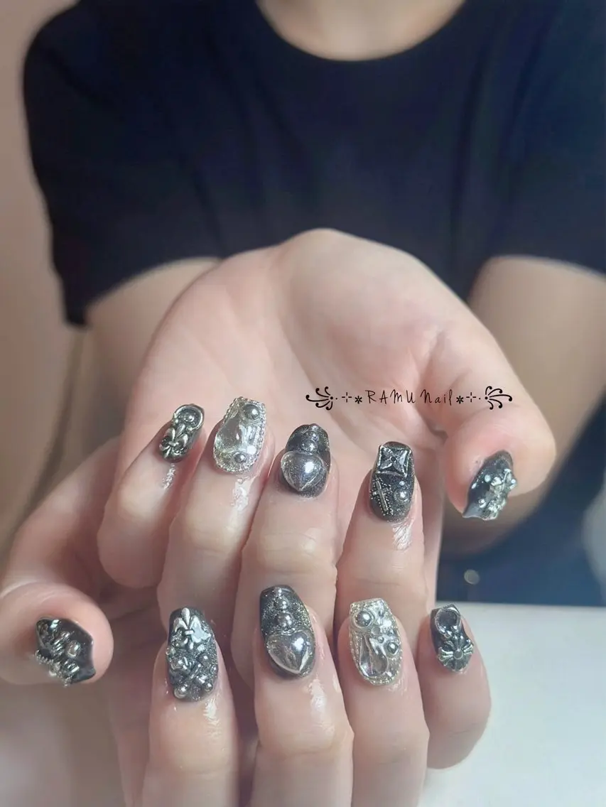 ネイル キラキラネイル マグネットネイル ミラーネイル ピンク ワンホンネイル ハンドネイル RAMU Nail 恵比寿店のネイルデザイン