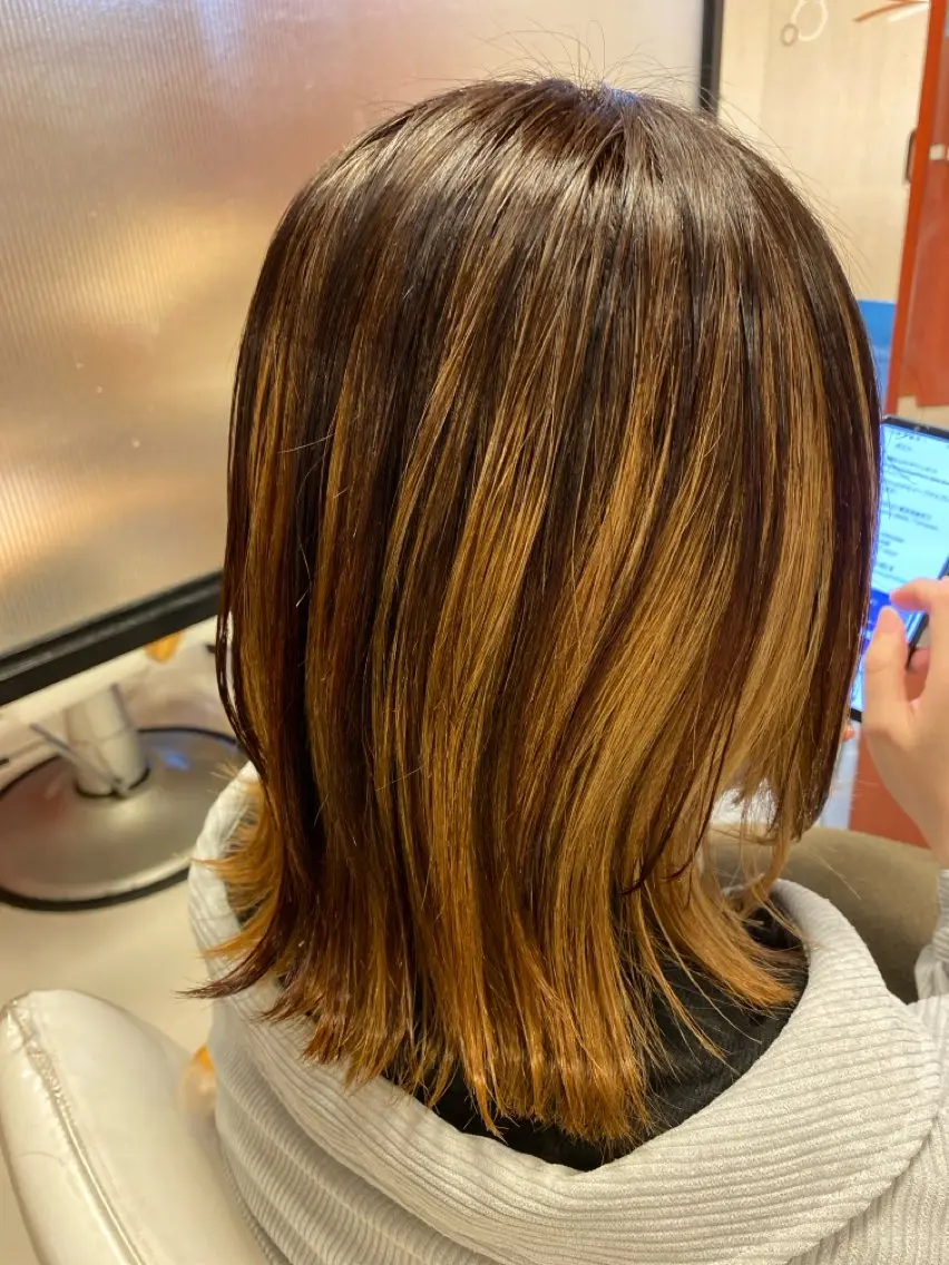 セミロング ヘアカラー ヘッドスパ へんみ みかのヘアスタイル
