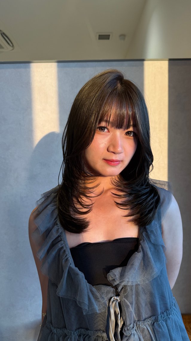 セミロング カラー キッズ ハイレイヤー レイヤーカット 青山 未来のヘアスタイル