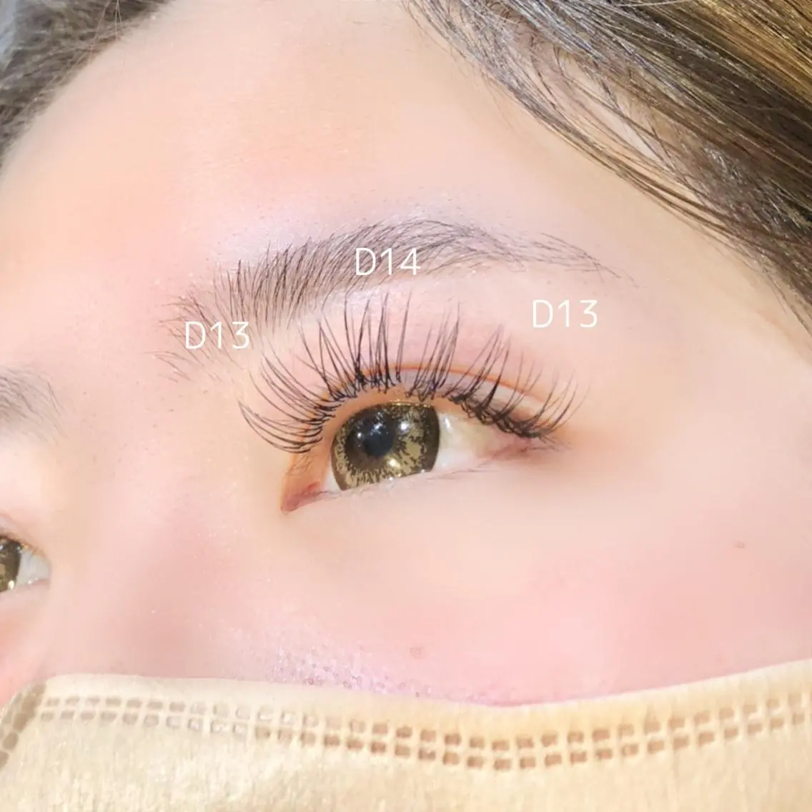 マツエク・マツパ 藤田 彩音のヘアスタイル