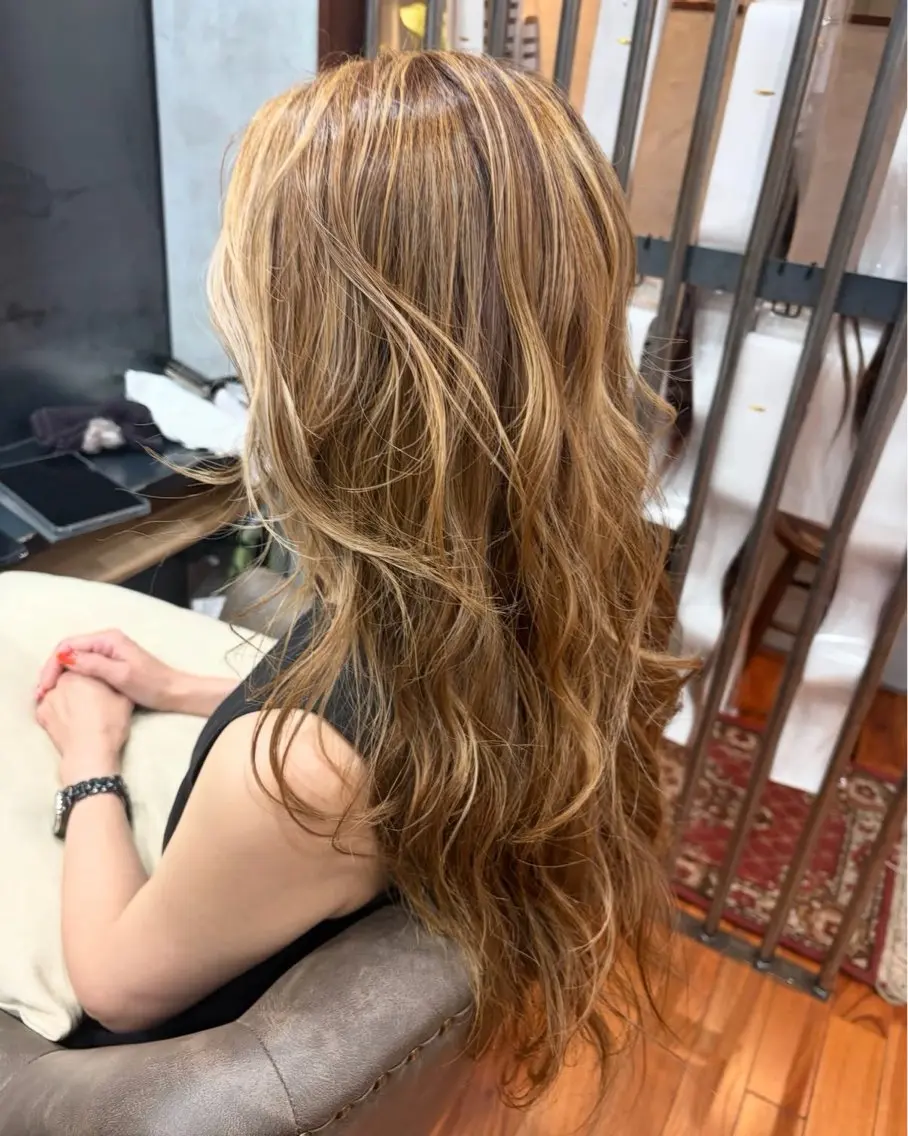 ロング カラー ヘアアレンジ ハイライトカラー ハイライト 烏山 達也のヘアスタイル