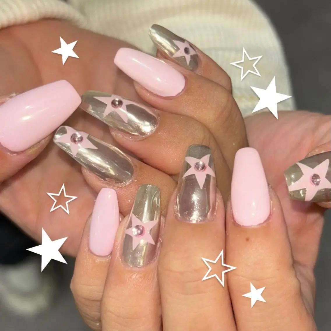 ネイル ハンドネイル 🪐富島彩夏 /海外nail🪐のネイルデザイン