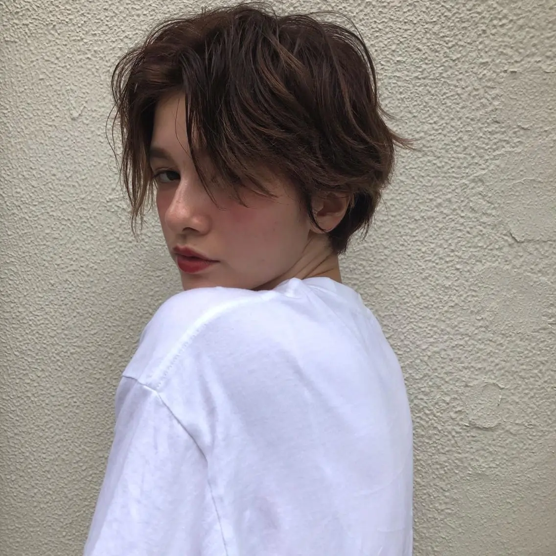 ショート カラー レイヤーカット 小山 悠のヘアスタイル