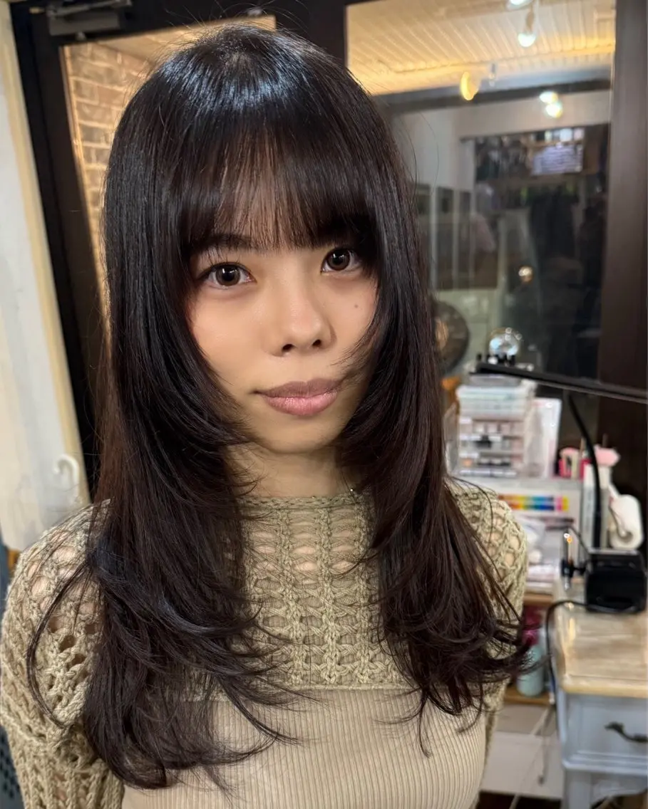 ロング カラー 透明感カラー 顔まわりレイヤー 顔周りカット 韓国風ヘア レイヤーカット カット ヘアカラー トリートメント 韓国レイヤー柔らかい 地毛風縮毛矯正/マツのヘアスタイル