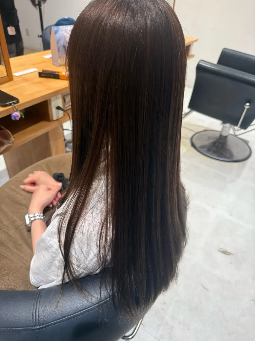ロング カット ヘアカラー 花田 梨佳のヘアスタイル