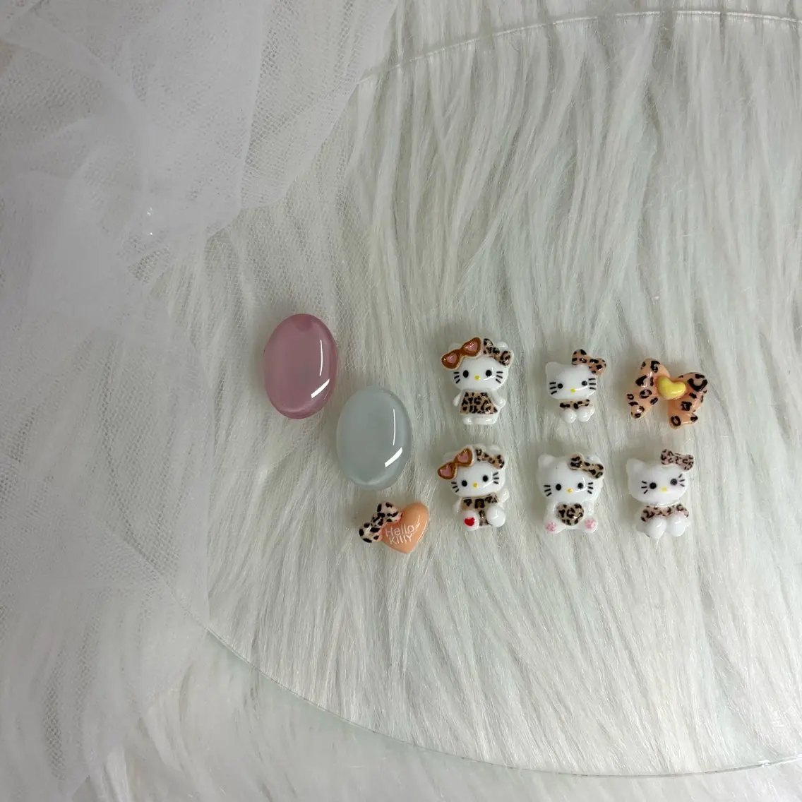 ［オフあり］Hand韓国フラッシュマグネット+キティパーツ2個の写真
