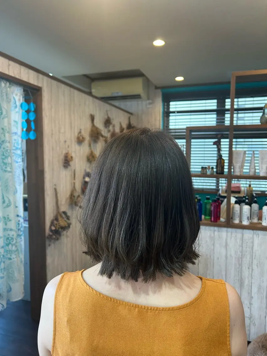 ショート カラー 早坂 さくらのヘアスタイル