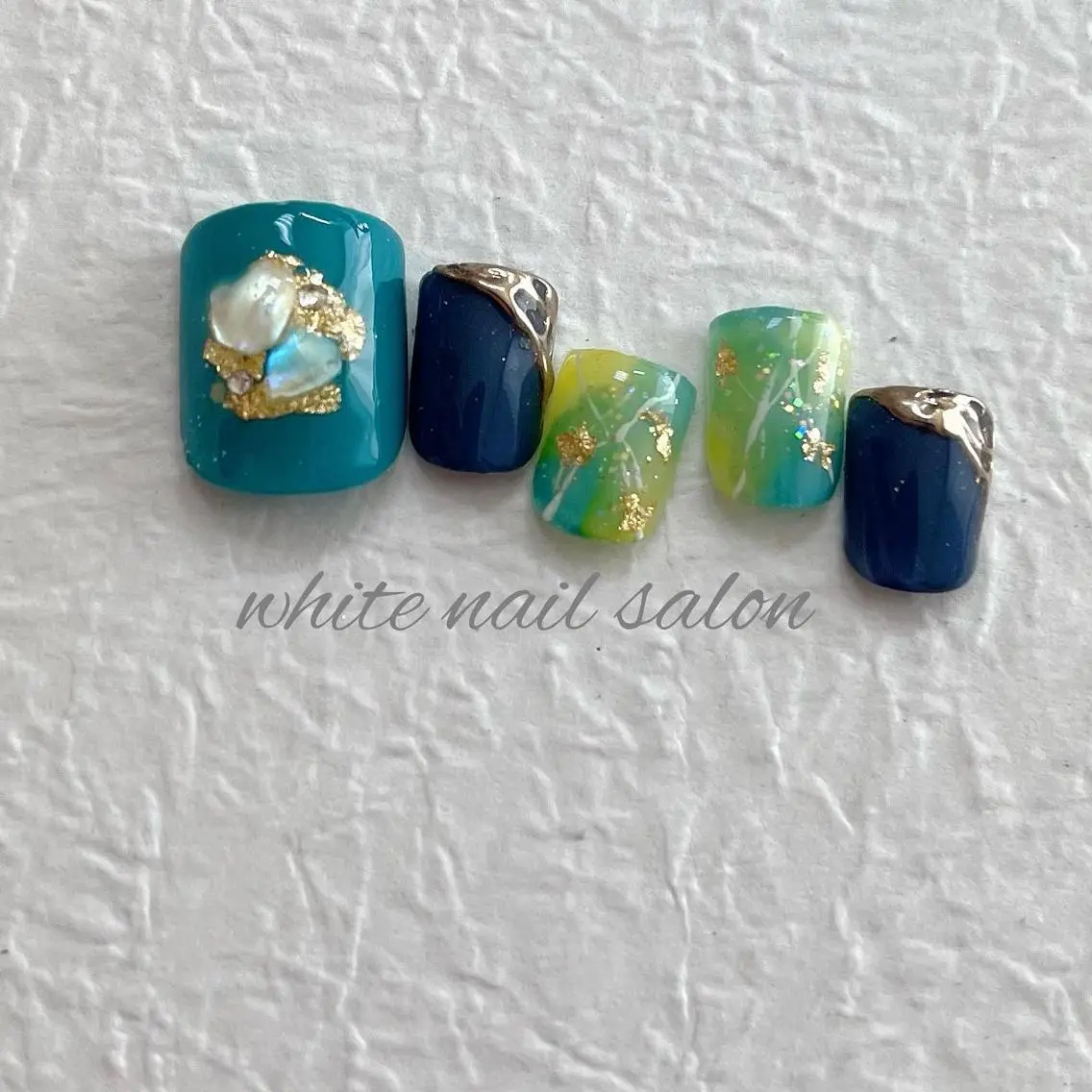 ネイル ジェルネイル ハードジェル ラメ(グリッター) 持ち込み ソフトジェル フットネイル white nail salonのネイルデザイン