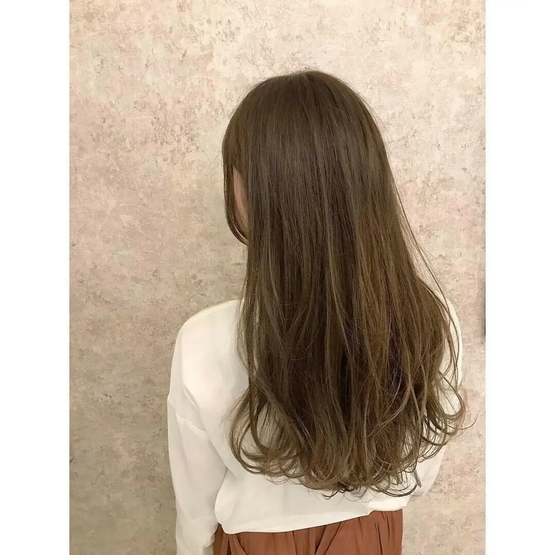 カラー 透明感カラー イルミナカラー レイヤーカット 早崎太生のヘアスタイル