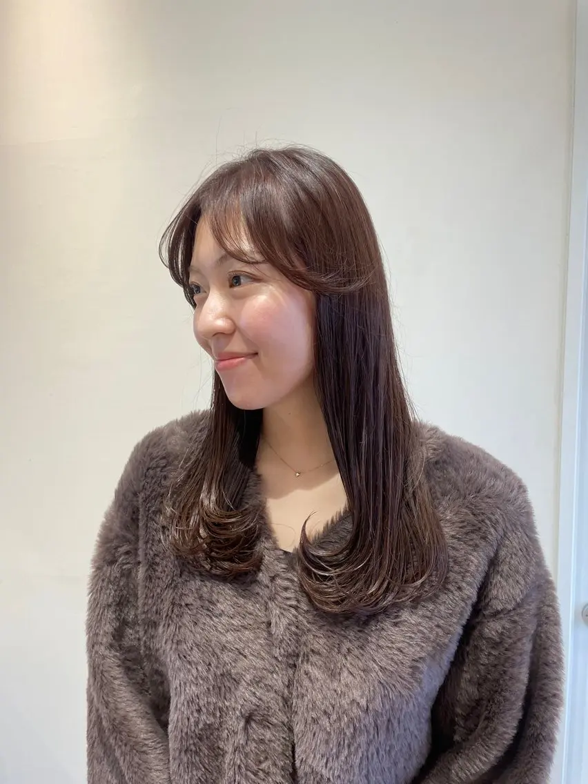 ロング 佐々木 彩羽のヘアスタイル