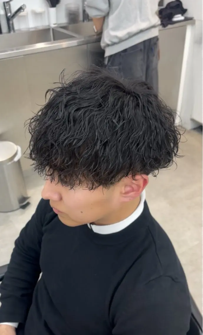 カラー パーマ メンズ キッズ メンズパーマ 波巻きパーマ スパイラルパーマ 栄💗メンズ｜似合せ パーマ｜haruのヘアスタイル