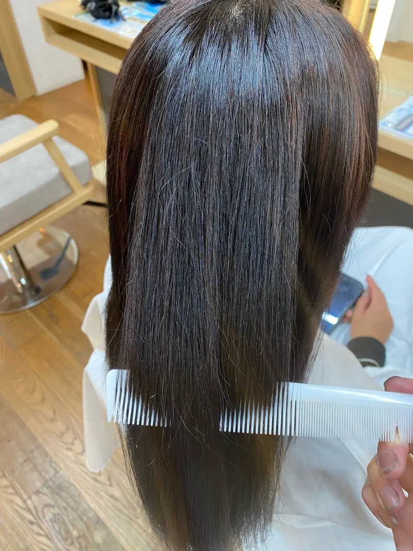 カラー ブリーチ 鳴海 快晴のヘアスタイル