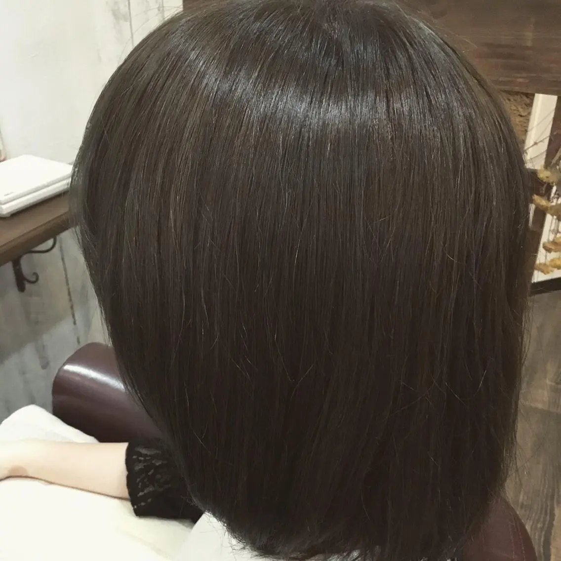 ミディアム カラー embrace エンブレイスのヘアスタイル