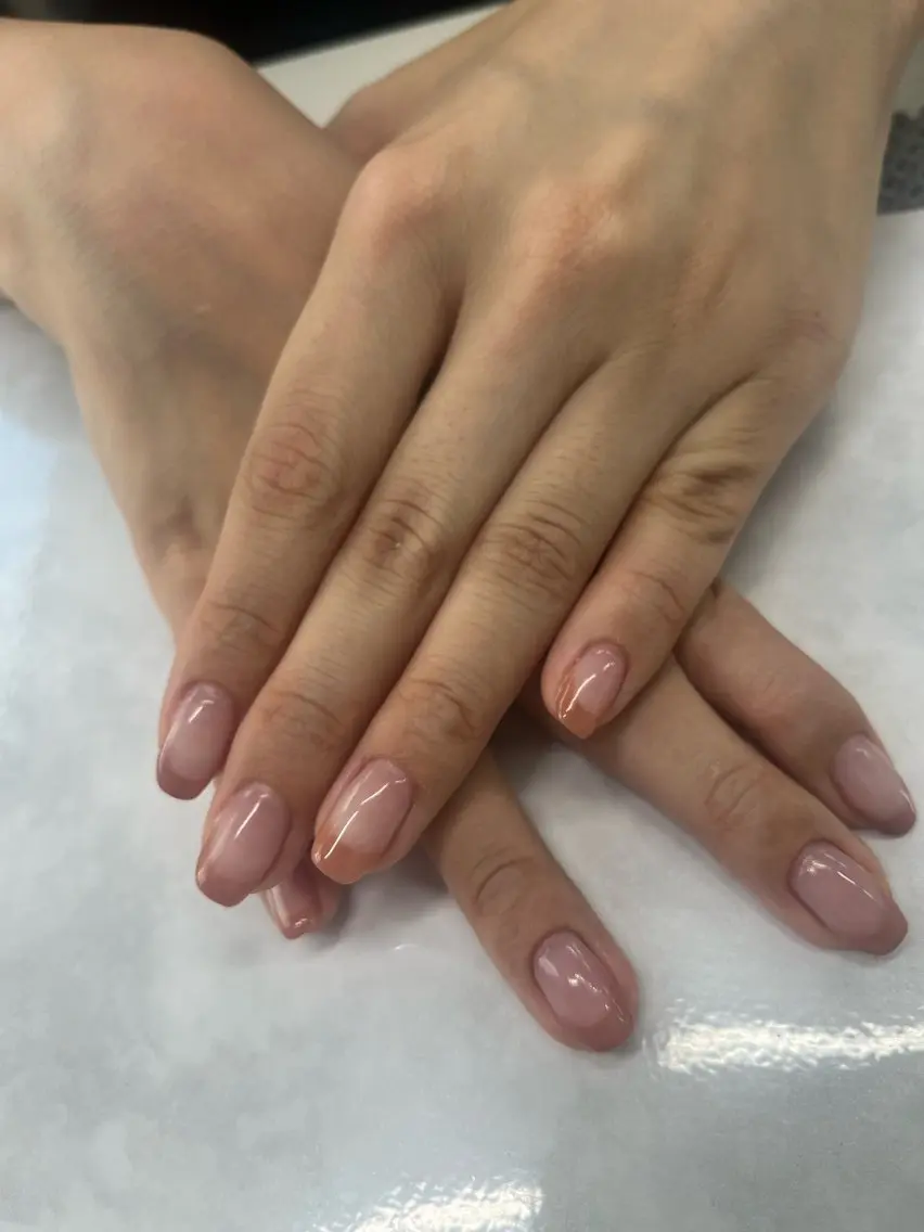 ネイル フレンチネイル anela 仁香のネイルデザイン