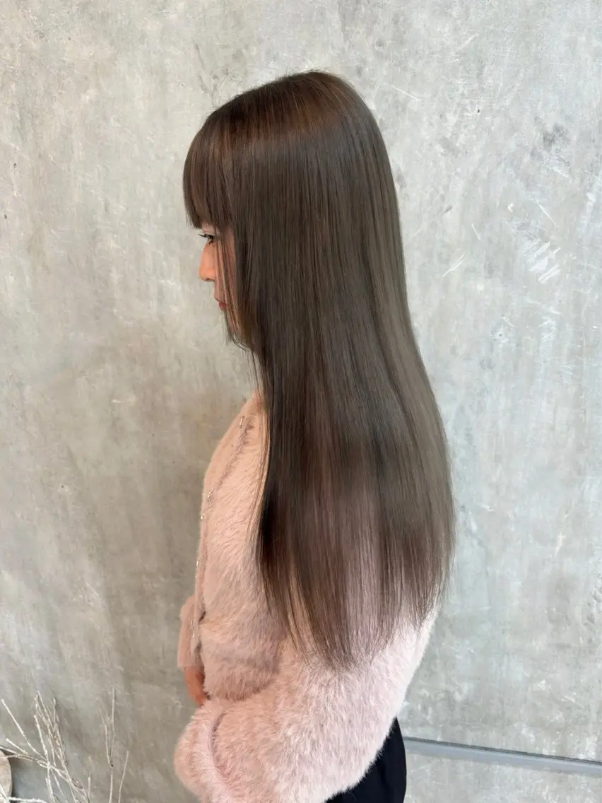 ロング カラー グレージュ ヘアカラー botan🪷☆*。 レ ナのヘアスタイル