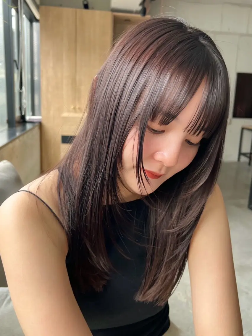 セミロング チョコレートブラウン レイヤーカット カット トリートメント 透明感color🍃 Kurumiのヘアスタイル