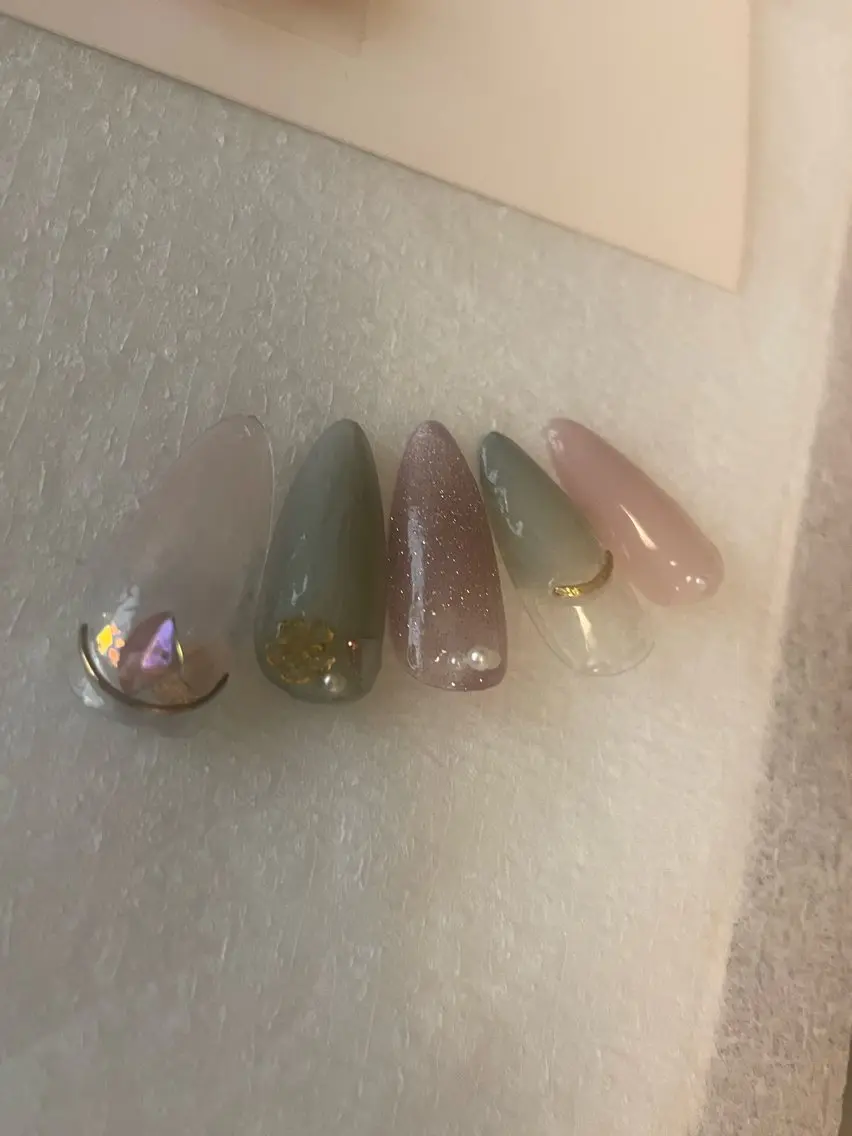 ネイル フラッシュネイル フラワーネイル フレンチネイル グリーン マグネットネイル NAIL★M 真紀のネイルデザイン