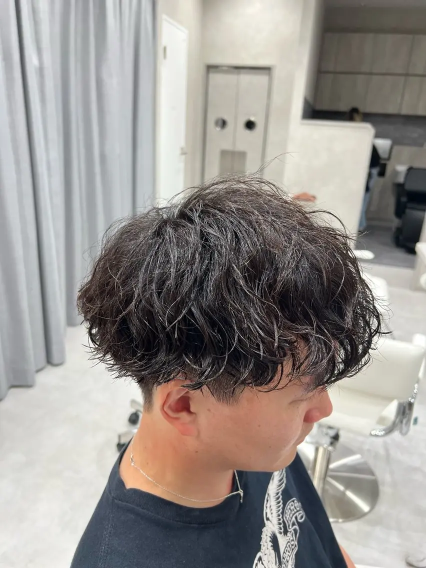 パーマ メンズ メンズパーマ 波巻きパーマ スパイラルパーマ カット パーマ SENA 再現性 パーマと縮毛矯正のヘアスタイル