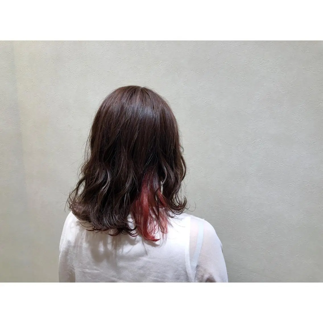 セミロング カラー ヘアアレンジ インナーカラー lala* ayanaの眉毛・アイブロウイメージ