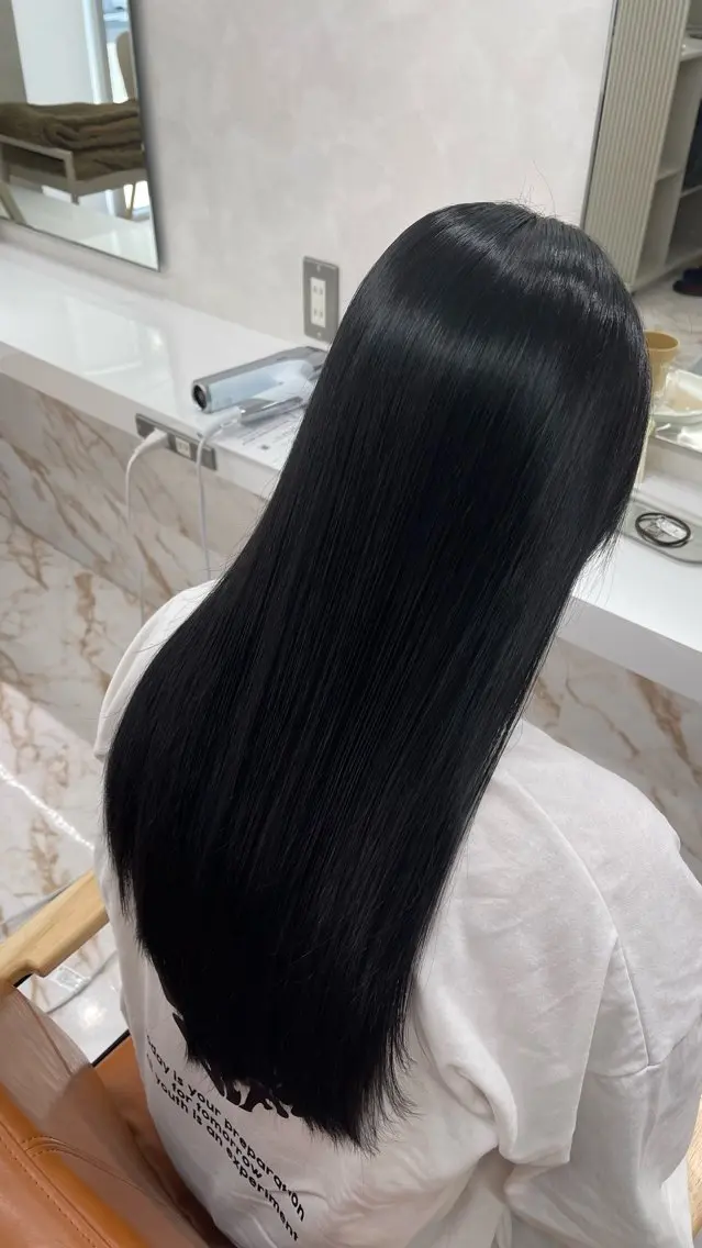 ロング SLASHスラッシュ 木下結月果のヘアスタイル