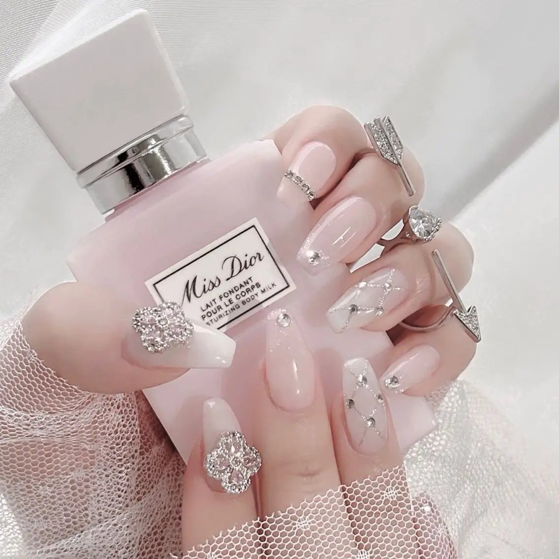 ネイル ハンドネイル YURI NAILのネイルデザイン