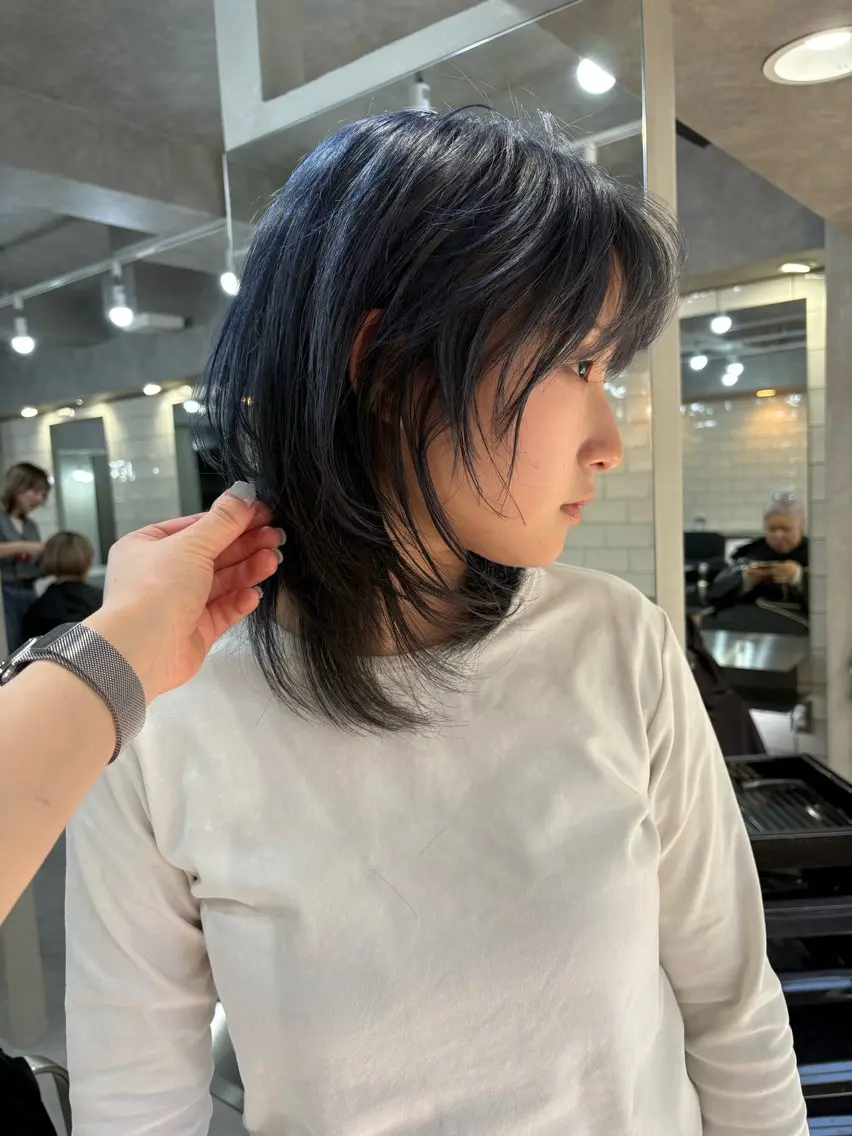 ミディアム カット ヘアカラー 褒められる ハイトーン⭐️カノンのヘアスタイル