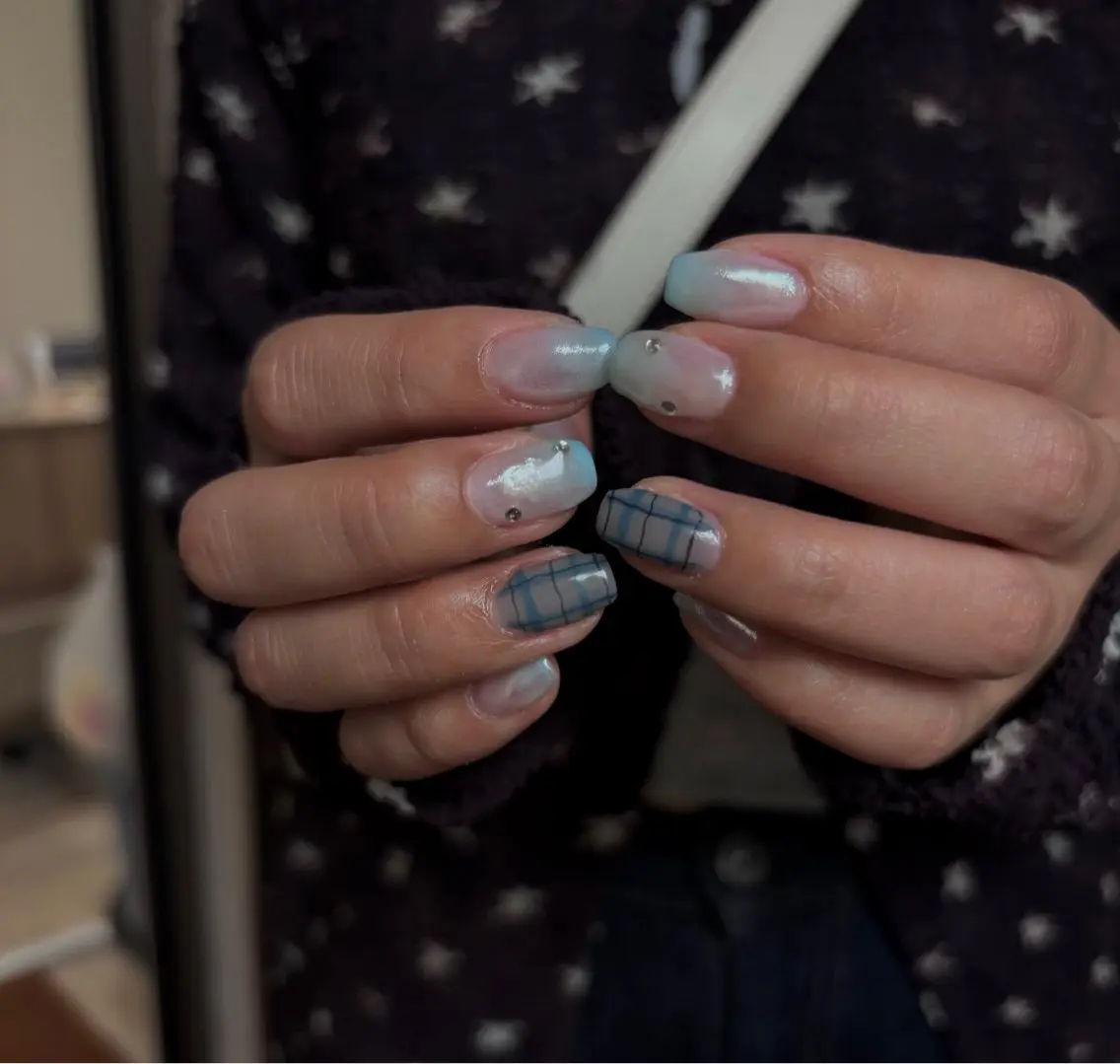 ネイル グラデーション ハンドネイル free'snail N A Oのネイルデザイン