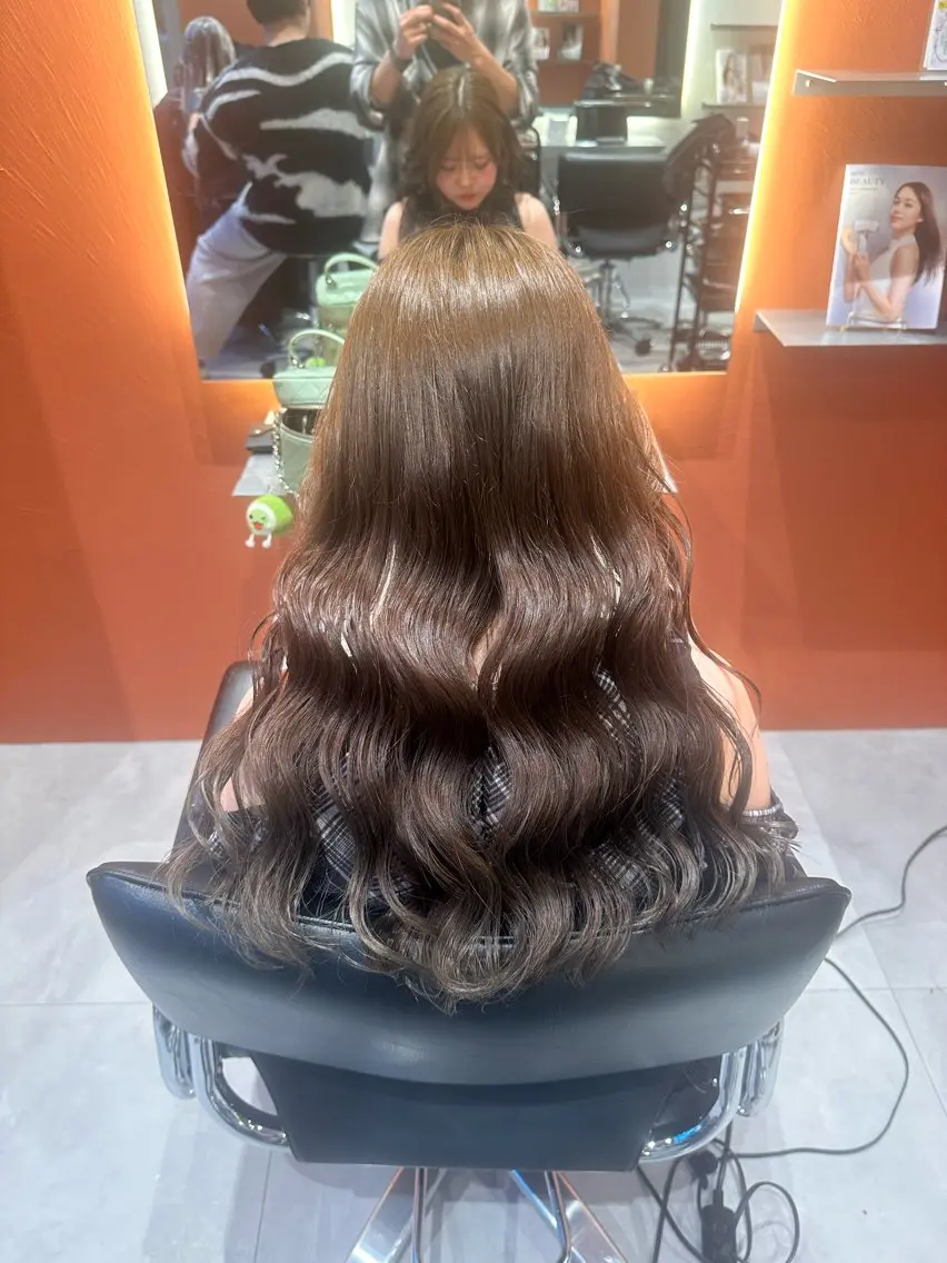 ロング カラー ベージュカラー ブリーチ 透明感カラー ブリーチなしカラー オリーブベージュ ✨ハイトーンカラー 💫ayumuのヘアスタイル