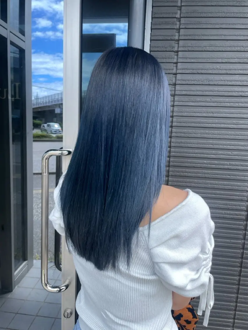 セミロング カラー アクアカラー ブリーチ ブルーカラー 透明感カラー カット ヘアカラー トリートメント 金沢県庁藤江店/ MIHOのヘアスタイル