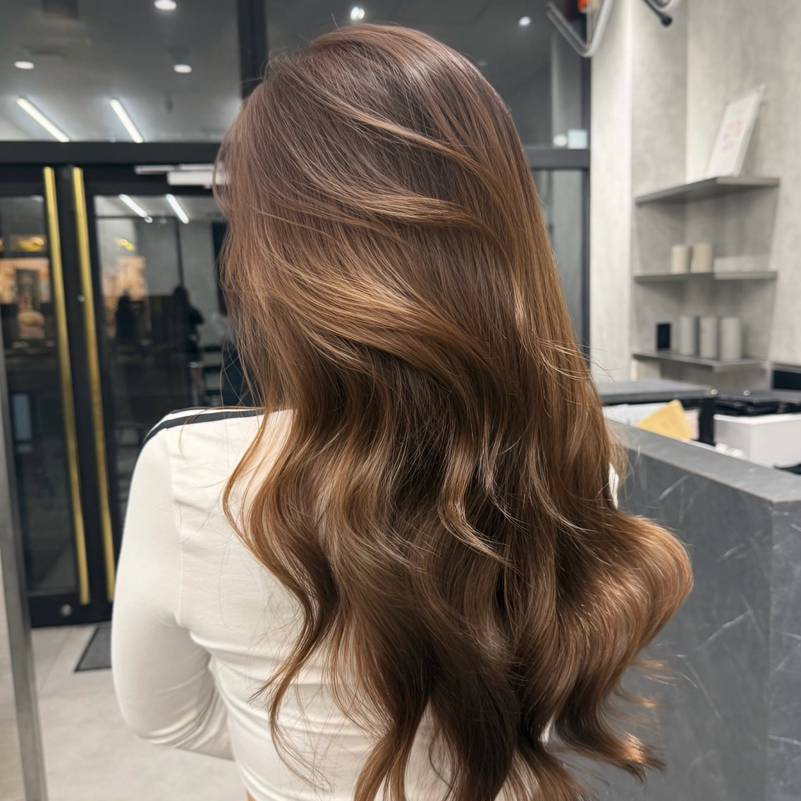 ロング レイヤーカット カット ヘアカラー トリートメント レイヤー/海外ヘア 🇺🇸TOMONAのヘアスタイル