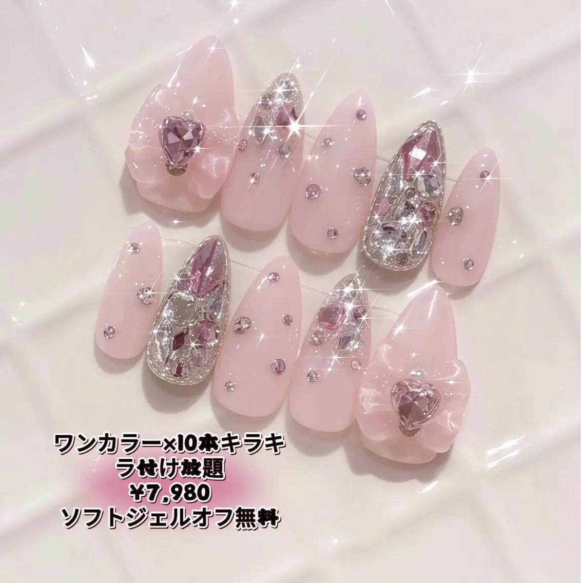 🌹キラキラ🤩ストーン、3D、大きなパーツ付け放題★ 10本￥7,980の写真