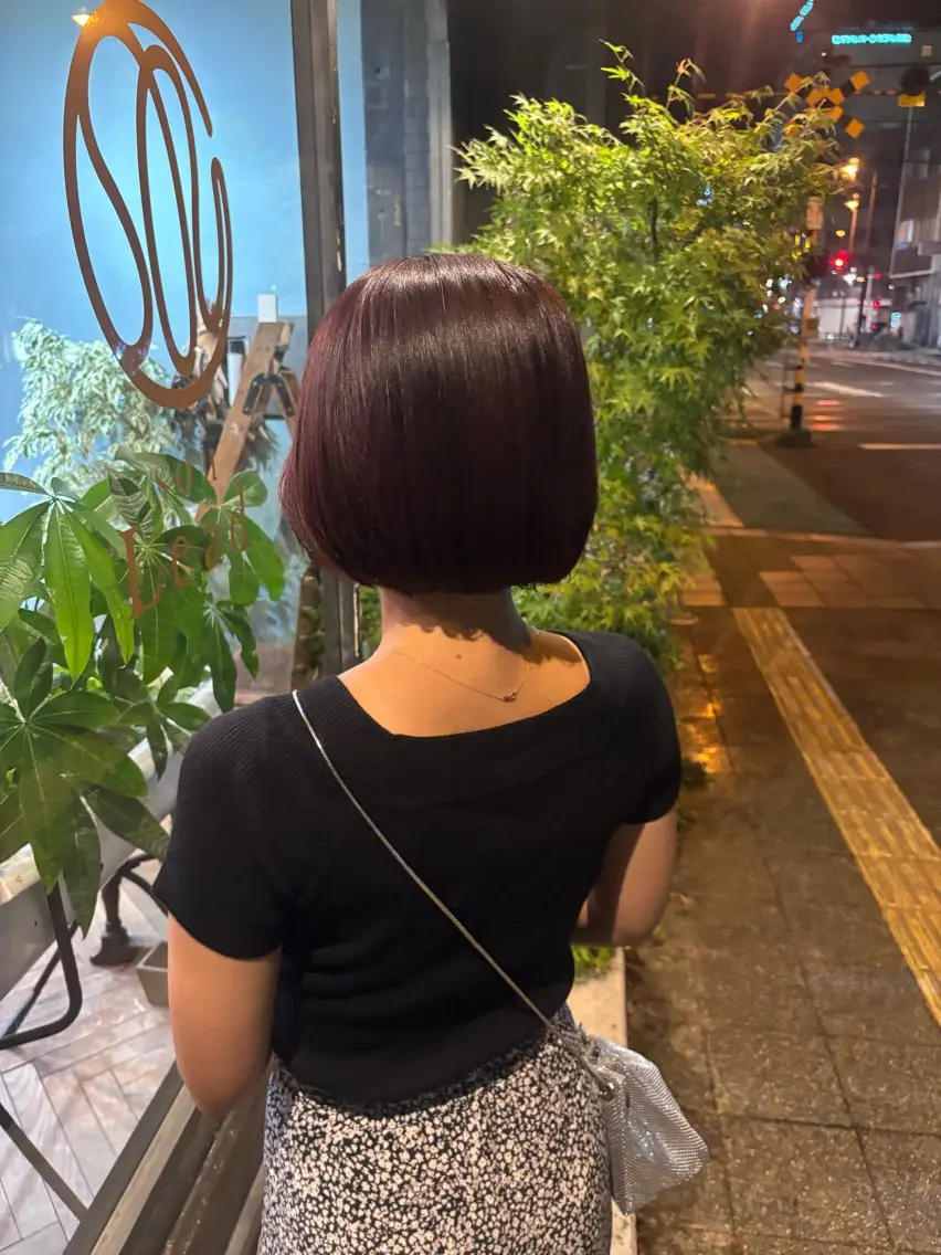 ショート カラー 切りっぱなしボブ ボルドーカラー ボブ YUZUKI @NotreLeadのヘアスタイル