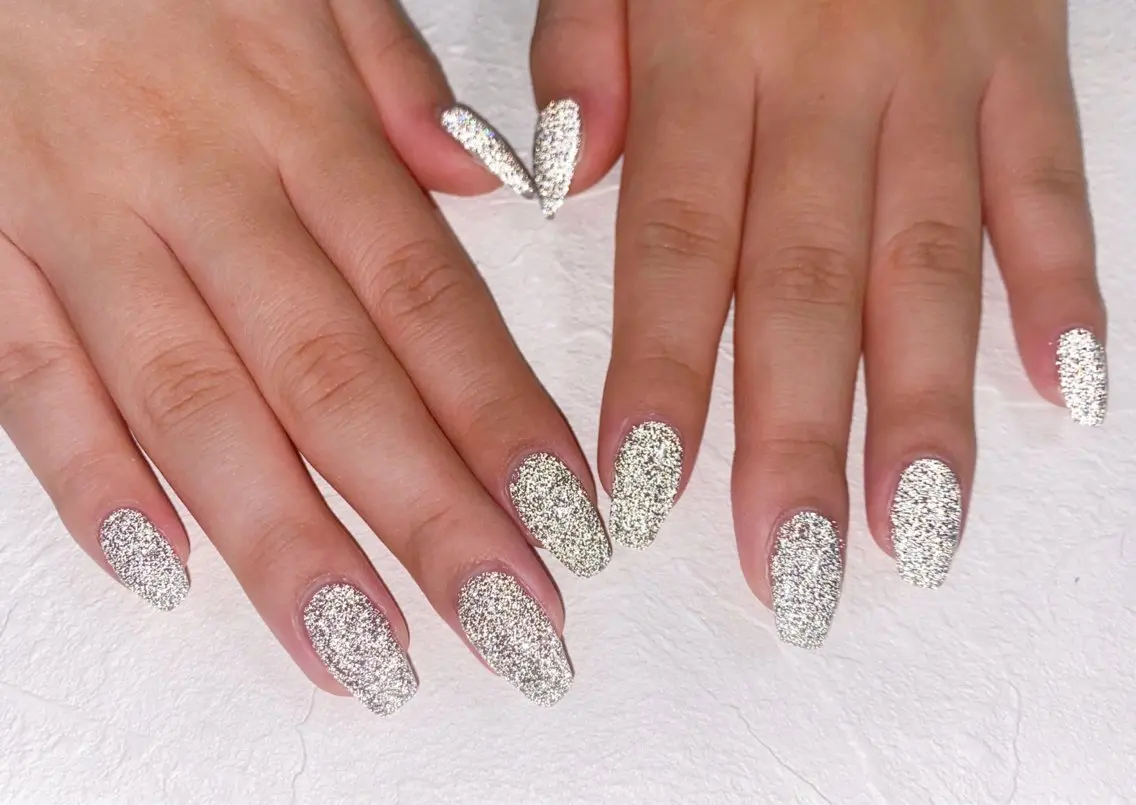 ネイル オーロラネイル フラッシュネイル フットネイル フレンチネイル ジェルネイル ハンドネイル kiki nail たまプラーザのネイルデザイン