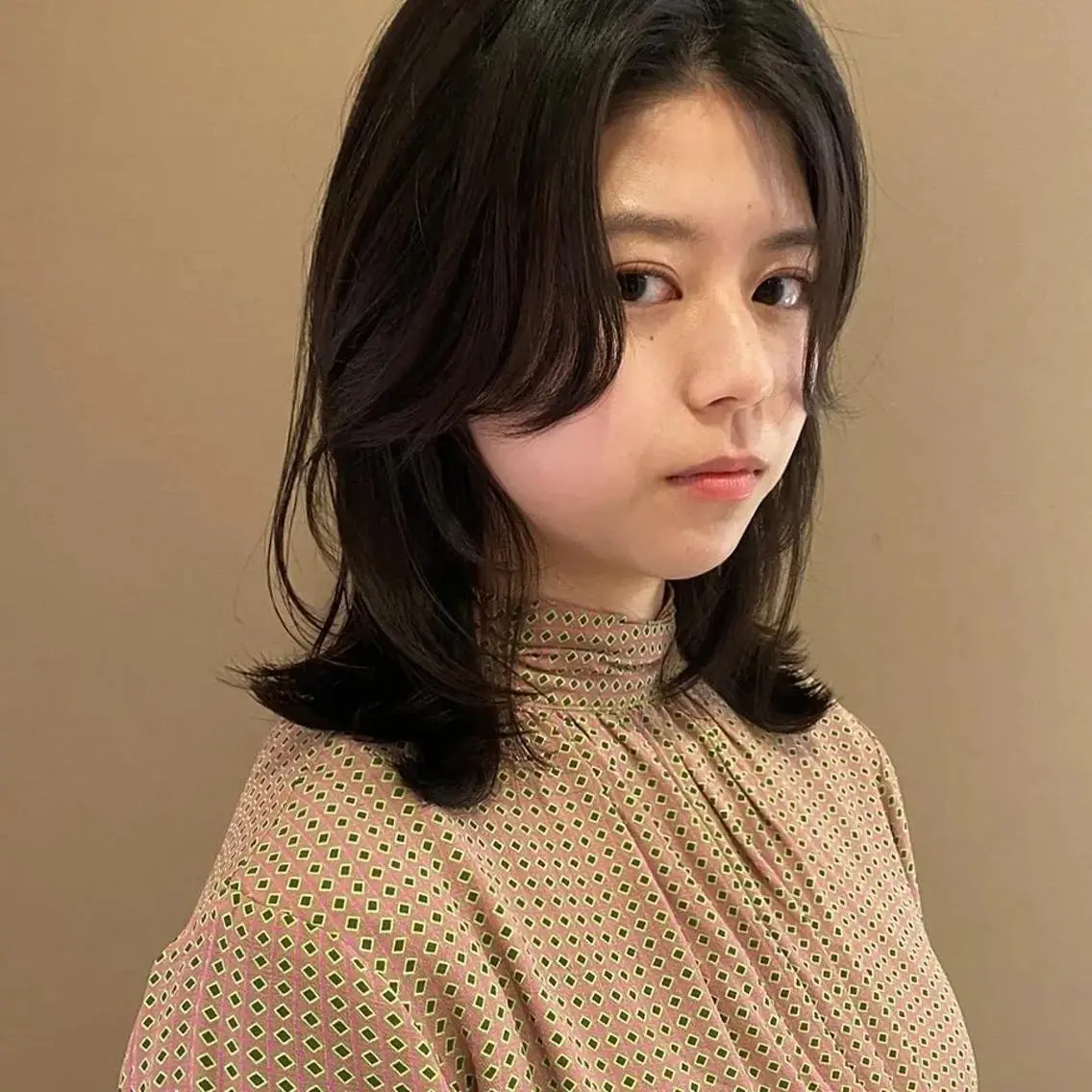 ミディアム 韓国レイヤー suzuのヘアスタイル