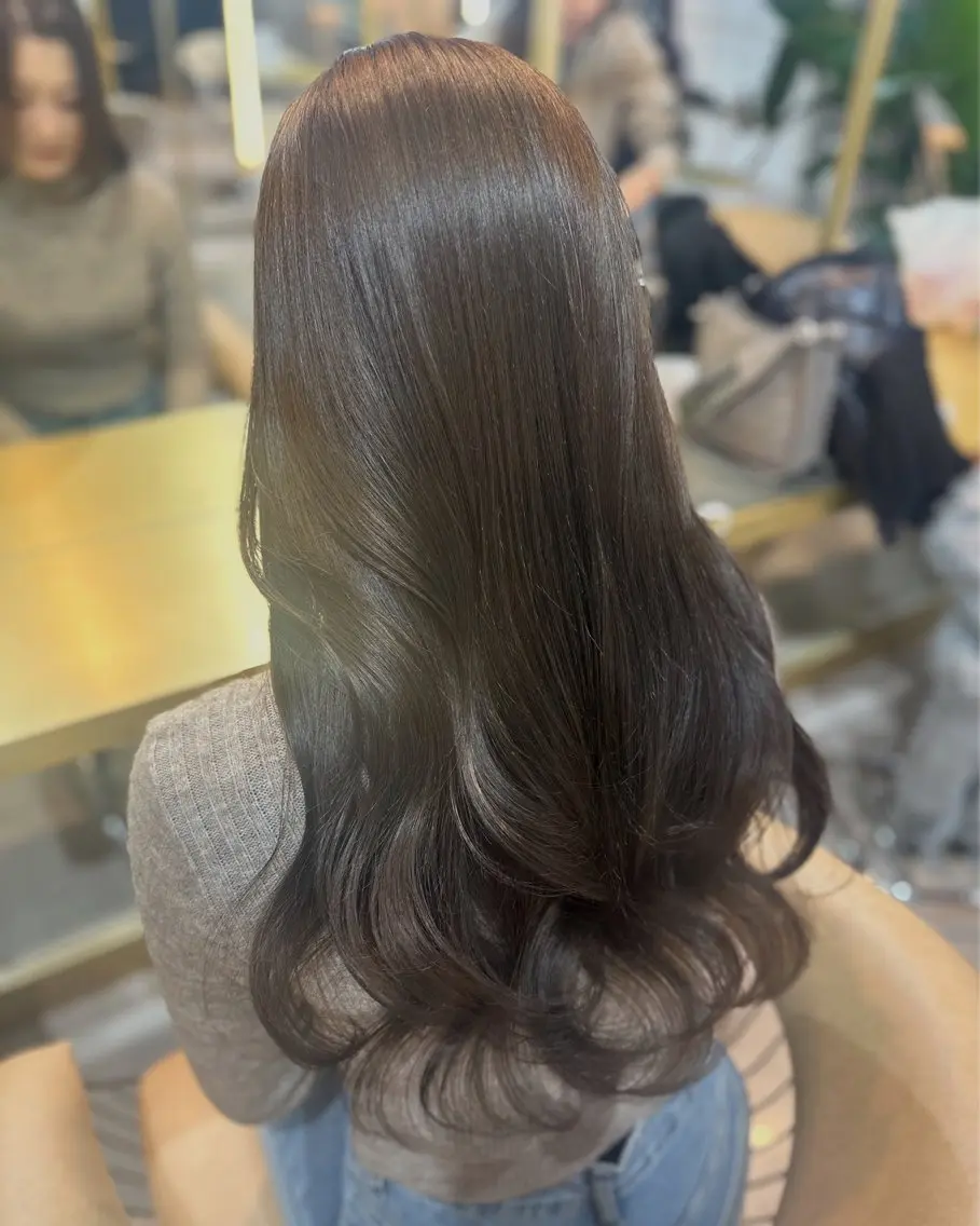 ロング カラー カット ヘアカラー トリートメント Akane レイヤー/艶カラーのヘアスタイル