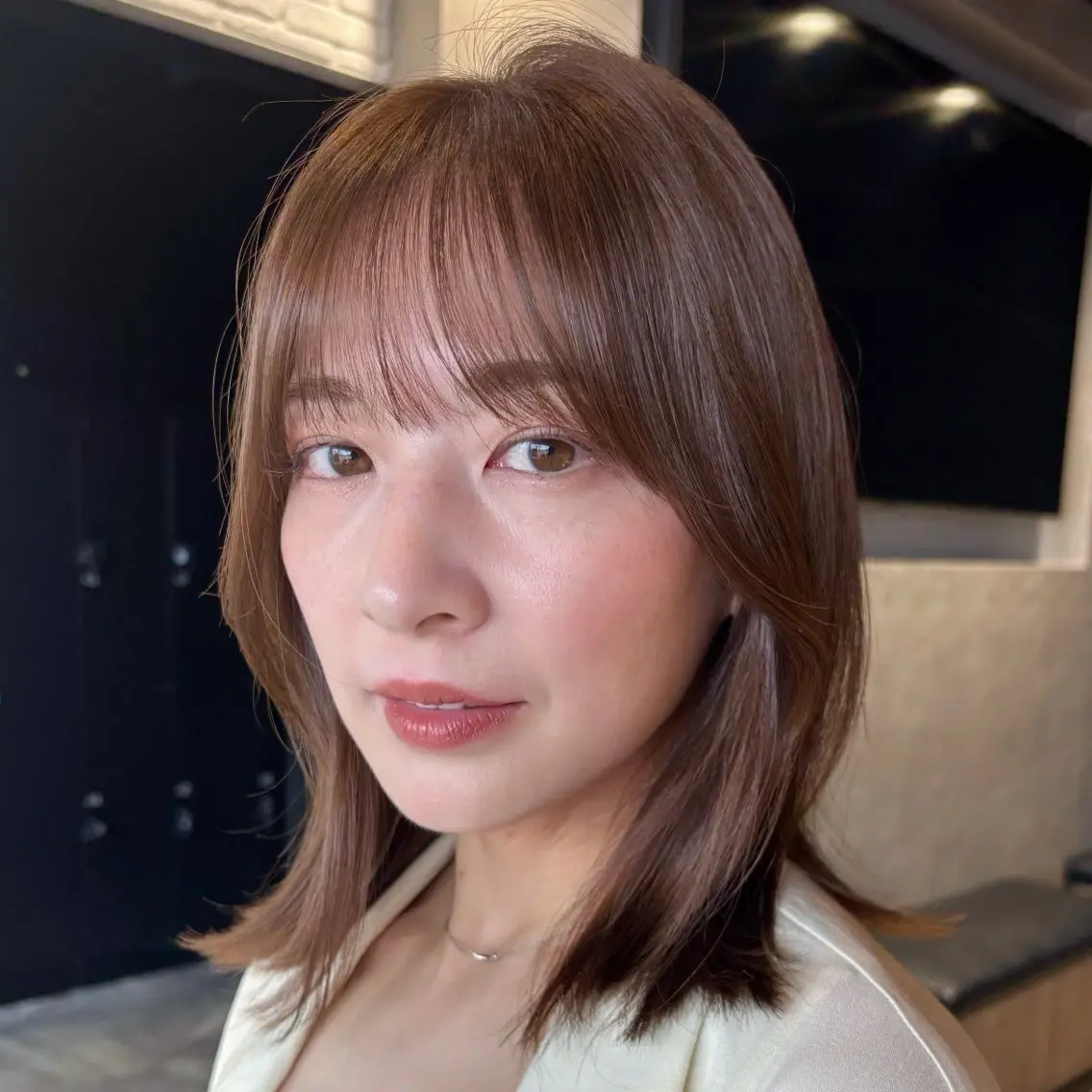 ミディアム カラー ベージュカラー ブリーチ ブリーチなしカラー 似合わせカット シースルーバング カット ヘアカラー トリートメント 顔まわり🥨レイヤー /透明感/水口舞奈のヘアスタイル