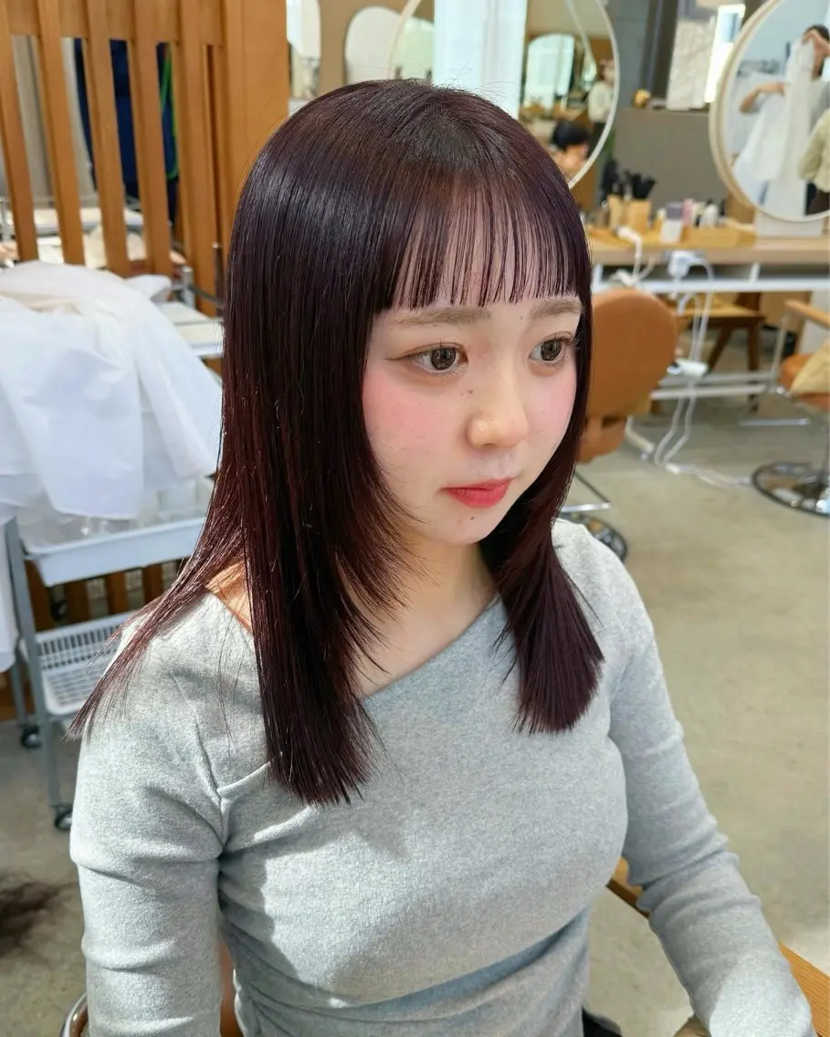 ミディアム カラー ラベンダーカラー 顔まわりレイヤー 顔周りカット レイヤーカット オン眉 ❤️アヤカ レイヤーカット❤️のヘアスタイル