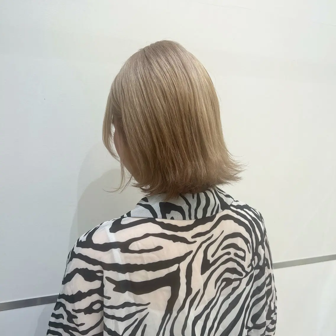 ショート ハイトーン/うる艶 カラー Mioのヘアスタイル