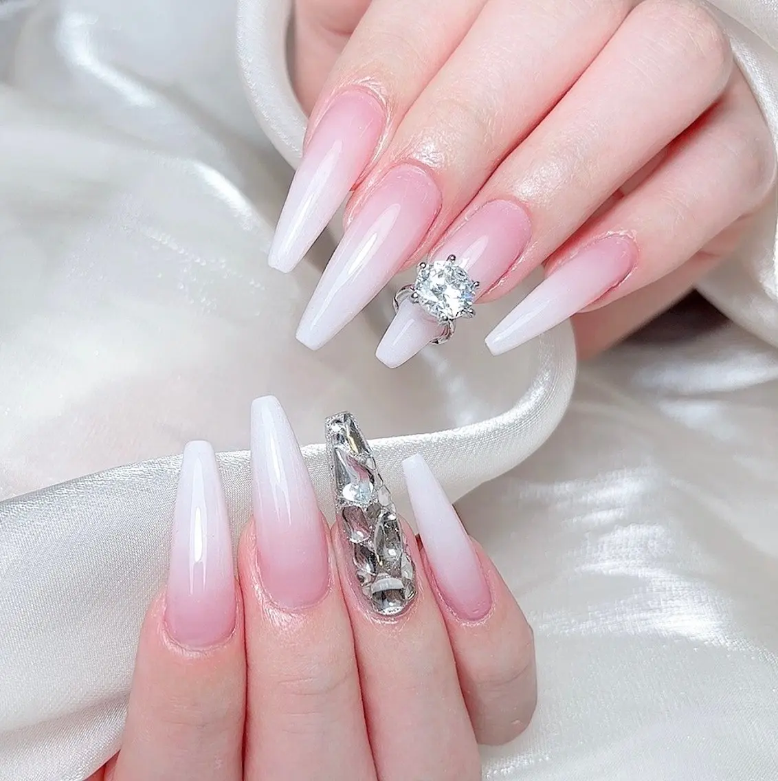 ネイル ハンドネイル 🎀M nails✨ ビューティーのネイルデザイン
