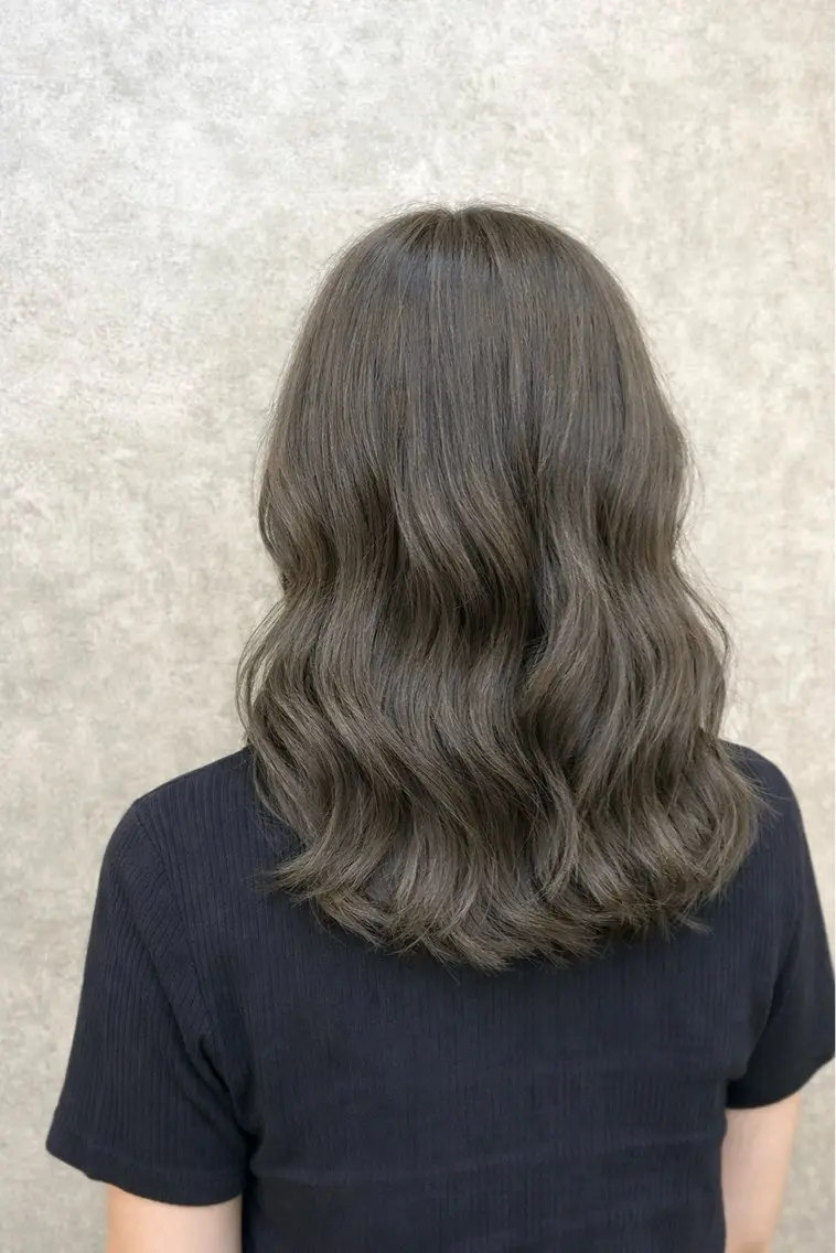 セミロング カラー グレージュ カット ヘアカラー トリートメント 【enil代表】 杉林和哉のヘアスタイル