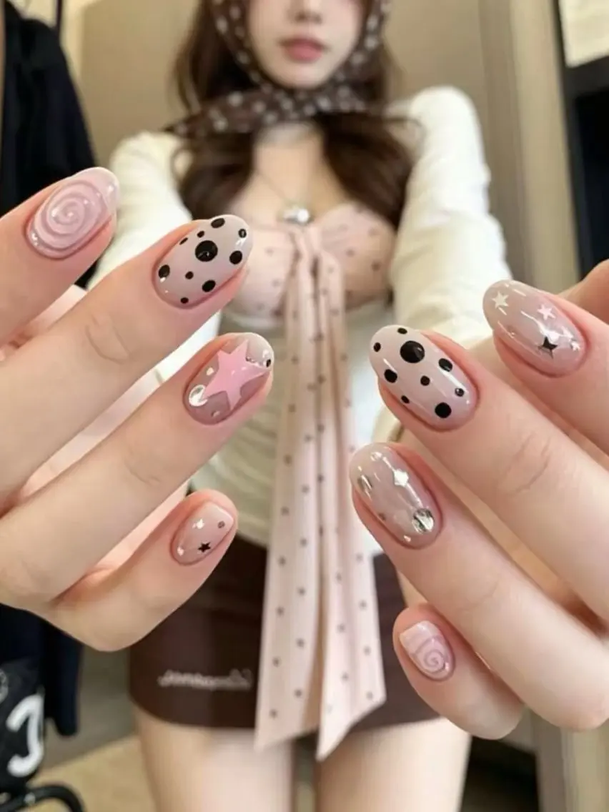 ネイル 持ち込み ハンドネイル ANA.CHUO NAILSのネイルデザイン