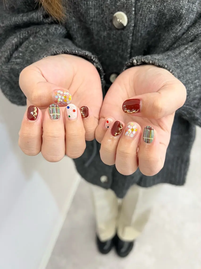 ネイル ボルドー フレンチネイル ジェルネイル マグネットネイル ニュアンスネイル ハンドネイル ハンドケア Bana_ Nailのネイルデザイン