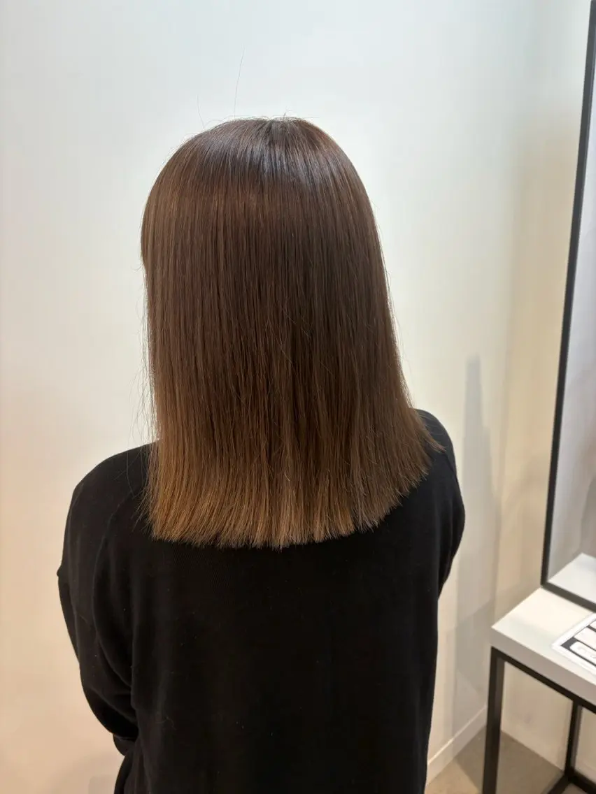ミディアム ヘアカラー KOUYU（ému） 伏見/カラーモデルのヘアスタイル