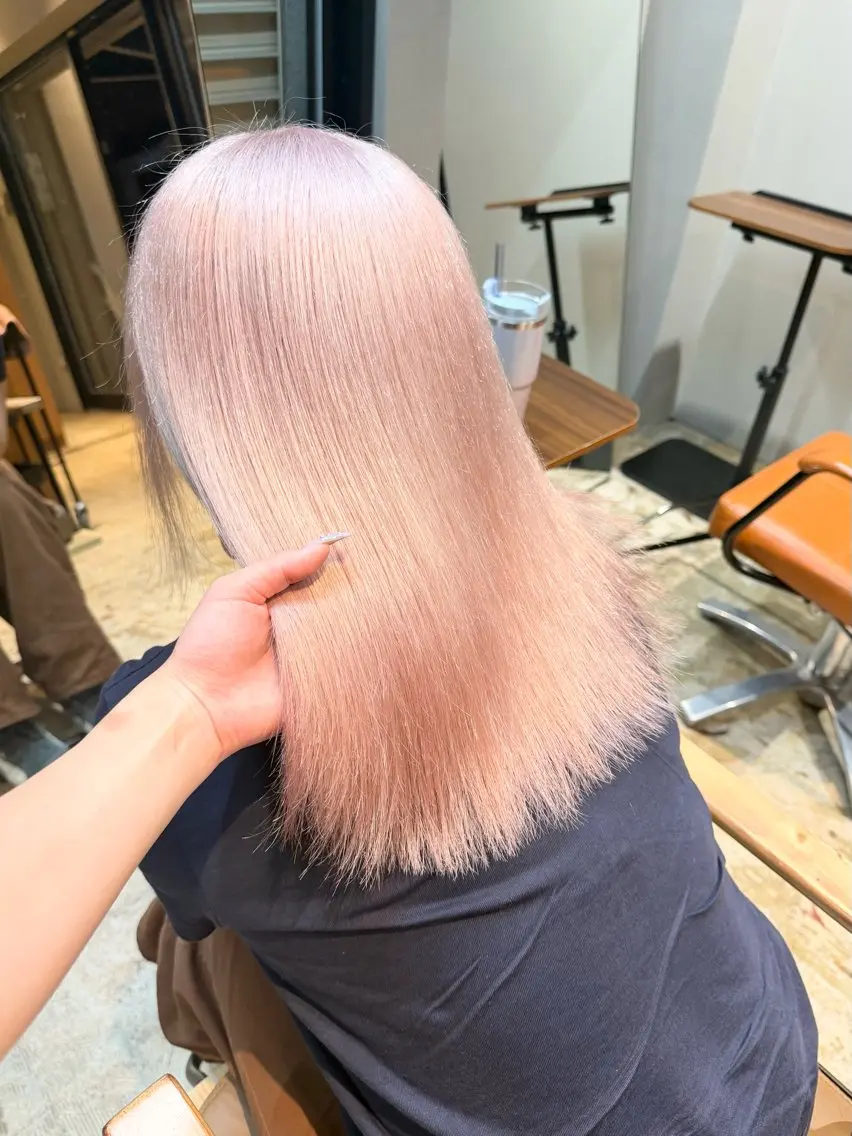 セミロング カラー カット ヘアカラー トリートメント EIGHT 濱田響のヘアスタイル